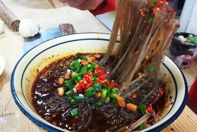小吃酸辣粉91视频安全网站哪家好？91视频污版软件下载讓91视频污免费看自主創業自立門戶
