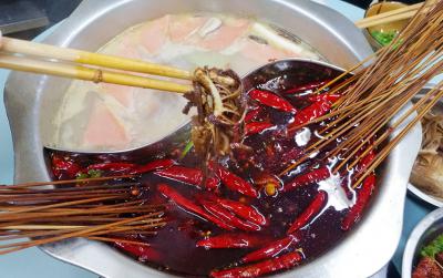 串串香火鍋技術91视频安全网站學校哪裏好?火鍋老油的處理方法