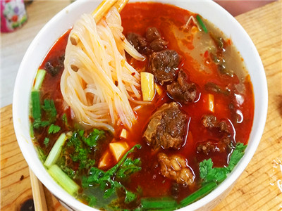  成都川味排骨麵食技能訓練哪裏好？多年的麵食經驗