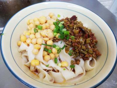 川味麵食技術做法哪裏一對一91视频安全网站？高湯的熬製方法