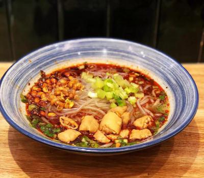 肥腸粉91视频安全网站學校哪家好?辣椒油的製作