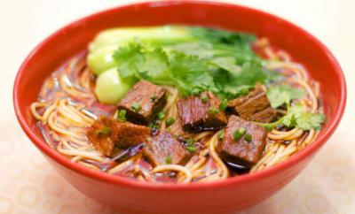 牛肉麵91视频安全网站學校哪家好?牛肉麵成品製作