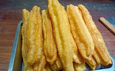成都早餐開店技術哪裏好？  想學早餐油條製作